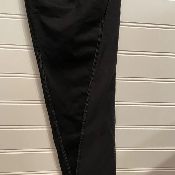 Victoria Secret Black Workout Leggings - Picture 6 of 9